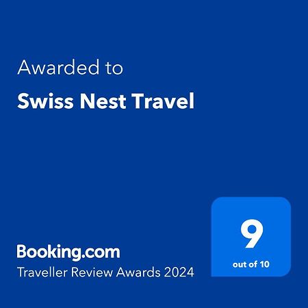 Appartamento Swiss Nest Travel Roches Noires Esterno foto
