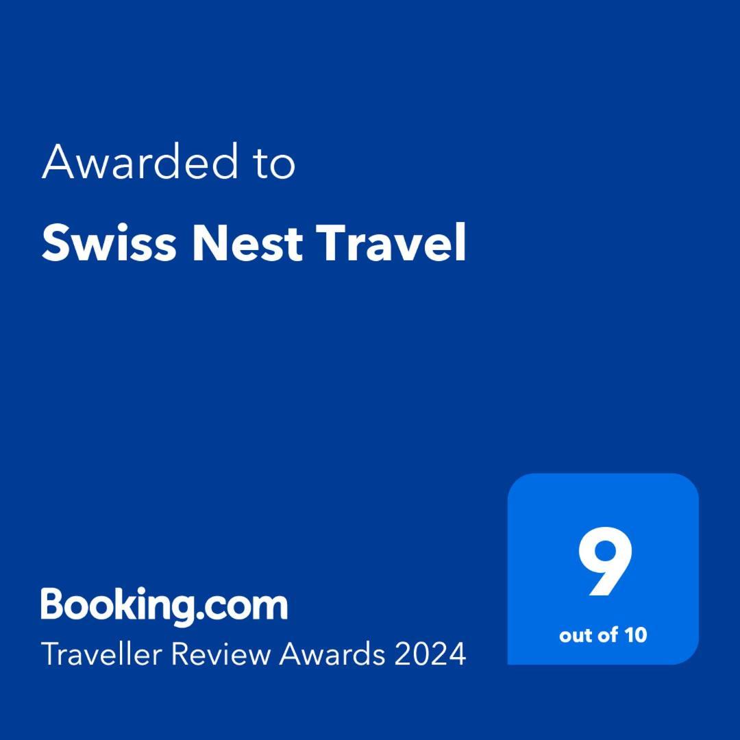 Appartamento Swiss Nest Travel Roches Noires Esterno foto